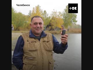 Доктор Карен Даллакян отпускает спасенных лебедей на волю