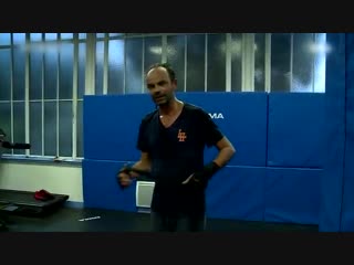 La leçon de boxe d'Edouard Philippe (humour)