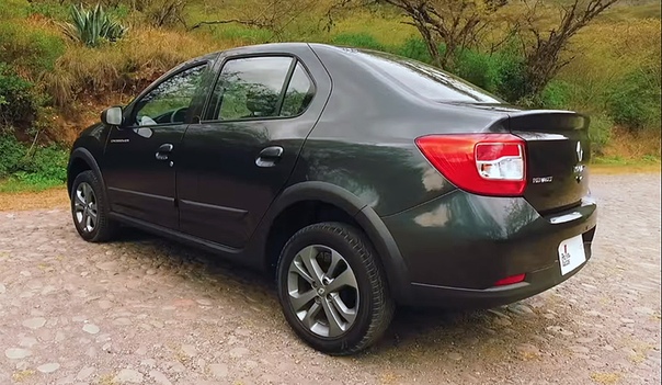 enault Logan Crossover: альтернативная версия седана Фото: компания RenaultРоссия стала первым рынком для «внедорожного» Логана: седаны с приставкой Stepway уже можно купить по цене от 663 тысяч