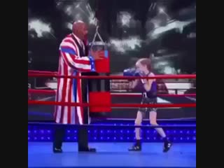 🎥 Казахская девушка нанесла 206 ударов за 30 секунд😨👀🥊