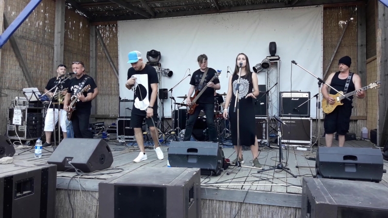 Decorum_band