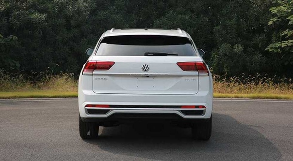 Серийное «купе» VW Teramont: другой декор, но моторы те же, что и у трёхрядного кроссовера. В Сети появились фотографии пятиместной версии вседорожника Volswagen без какого-либо камуфляжа. В