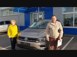 Поздравляем Анатолия Ивановича с приобретением нового Volkswagen Tiguan