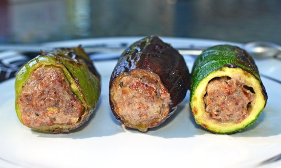 Оригинальный рецепт вкуснейших шашлыков из фаршированных кабачков, сладкого перца и баклажанов.