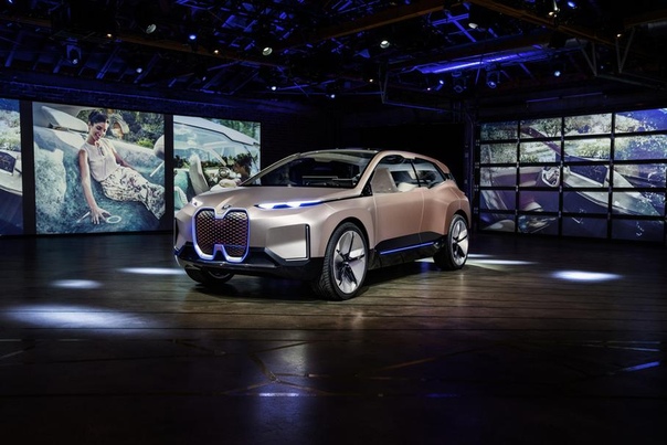MW начала зимние испытания электрического кроссовера iNEXT. Компания BMW рассказала, как проходят зимние испытания ходового прототипа электрического кроссовера iNEXT на полигоне в шведском