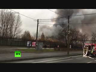 МЧС опубликовало видео пожара в гипермаркете в Санкт-Петербурге