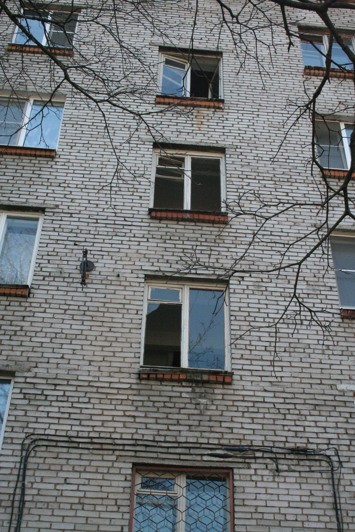 В жилом доме в Гатчине произошёл взрыв