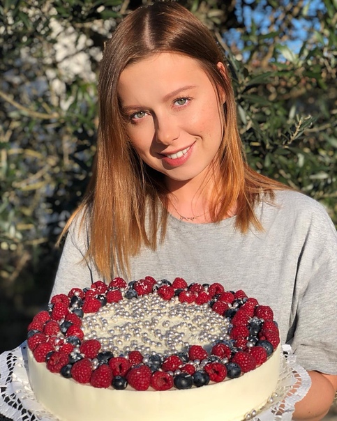 Юлия Савичева продолжает увлекаться кулинарией!