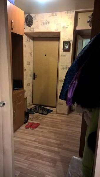 Фото: Сдается комната, для одного человека, славяне. Семейная пара, снимаем двух комнатную квартиру. Договор есть, с собственником оговорено заранее, о возможном заселении еще жильца. Комната не большая но уютная и светлая, не проходная. Вся мебель и техника имеется. Санузел совместный. Заселим в комнату, Чистоплотного, Добросовестного, Платежеспособного человека!<br>По всем вопросам писать в лс.<br>Посредникам просьба не беспокоить!