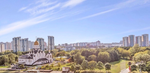ЭКСКЛЮЗИВНАЯ КВАРТИРА В В МОСКВЕ. АРЕНДА ОТ СОБСТВЕННИКА!!!<br><br>ДИЗАЙНЕРСКАЯ КВАРТИРА НА УЛИЦЕ ЛОБАЧЕВСКОГО В РАЙОНЕ ПРОСПЕКТА ВЕРНАДСКОГО ЗАО МОСКВЫ С ОЧЕНЬ УДОБНОЙ ПЛАНИРОВКОЙ: <br>- кухня-гостиная-столовая, <br>- спальня с кабинетом, <br>- детская комната, <br>- коридор с овальным холлом и гардеробной комнатой, <br>- санузел раздельный с джакузи JACUZZI. <br><br>Итальянский кухонный гарнитур укомплектован всей необходимой бытовой техникой фирмы KPPERSBUSCH, включая посудомоечную машину. <br>Теплый пол. <br>Система кондиционирования воздуха. Квартира полностью меблирована итальянской мебелью, сделанной под заказ, бытовой техникой MIELE и сантехникой VILLEROY&BOSCH.<br><br>Окна квартиры выходят на Олимпийский парк. ПАНОРАМНЫЙ ВИД НА ПАРК!<br><br>В квартире есть всё необходимое для жизни - от посуды и постельных принадлежностей до бытовых мелочей. Круглосуточная служба охраны, консьерж. Дом расположен на огороженной территории с КПП в живописном месте, окружённом парками. <br><br>На территории дома есть крытый наземный паркинг. <br>БОЛЬШОЕ МАШИНОМЕСТО НА 2 МАШИНЫ ВКЛЮЧЕНО В СТОИМОСТЬ АРЕНДЫ! <br><br>PЯДОМ НАХОДЯТСЯ: детские сады, школы, магазины, банки, детские площадки, храм Александра Невского, Ломоносовская школа, немецкая школа Deutschе Schule Moskau, МГИМО. В шаговой доступности станция метро Мичуринский проспект (5 мин). <br><br>ВПЕРВЫЕ ВЫСТАВЛЕНА НА АРЕНДУ И СДЕЛАН ПОЛНЫЙ КОСМЕТИЧЕСКИЙ РЕМОНТ!!!<br><br>Минимальный срок аренды-11 мес.<br>Залог - 125.000р + предоплата последний месяц аренды. <br>Без комиссии. <br>Языки общения - испанский и немецкий (для иностранцев). <br>Дополнительно оплата по счетчикам.<br>Стоимость Аренды на месяц- 125.000р<br>Валентина Петровна - +7 965 269-19-69 - фото Фото: ЭКСКЛЮЗИВНАЯ КВАРТИРА В В МОСКВЕ. АРЕНДА ОТ СОБСТВЕННИКА!!!<br><br>ДИЗАЙНЕРСКАЯ КВАРТИРА НА УЛИЦЕ ЛОБАЧЕВСКОГО В РАЙОНЕ ПРОСПЕКТА ВЕРНАДСКОГО ЗАО МОСКВЫ С ОЧЕНЬ УДОБНОЙ ПЛАНИРОВКОЙ: <br>- кухня-гостиная-столовая, <br>- спальня с кабинетом, <br>- детская комната, <br>- коридор с овальным холлом и гардеробной комнатой, <br>- санузел раздельный с джакузи JACUZZI. <br><br>Итальянский кухонный гарнитур укомплектован всей необходимой бытовой техникой фирмы KPPERSBUSCH, включая посудомоечную машину. <br>Теплый пол. <br>Система кондиционирования воздуха. Квартира полностью меблирована итальянской мебелью, сделанной под заказ, бытовой техникой MIELE и сантехникой VILLEROY&BOSCH.<br><br>Окна квартиры выходят на Олимпийский парк. ПАНОРАМНЫЙ ВИД НА ПАРК!<br><br>В квартире есть всё необходимое для жизни - от посуды и постельных принадлежностей до бытовых мелочей. Круглосуточная служба охраны, консьерж. Дом расположен на огороженной территории с КПП в живописном месте, окружённом парками. <br><br>На территории дома есть крытый наземный паркинг. <br>БОЛЬШОЕ МАШИНОМЕСТО НА 2 МАШИНЫ ВКЛЮЧЕНО В СТОИМОСТЬ АРЕНДЫ! <br><br>PЯДОМ НАХОДЯТСЯ: детские сады, школы, магазины, банки, детские площадки, храм Александра Невского, Ломоносовская школа, немецкая школа Deutschе Schule Moskau, МГИМО. В шаговой доступности станция метро Мичуринский проспект (5 мин). <br><br>ВПЕРВЫЕ ВЫСТАВЛЕНА НА АРЕНДУ И СДЕЛАН ПОЛНЫЙ КОСМЕТИЧЕСКИЙ РЕМОНТ!!!<br><br>Минимальный срок аренды-11 мес.<br>Залог - 125.000р + предоплата последний месяц аренды. <br>Без комиссии. <br>Языки общения - испанский и немецкий (для иностранцев). <br>Дополнительно оплата по счетчикам.<br>Стоимость Аренды на месяц- 125.000р<br>Валентина Петровна - +7 965 269-19-69
