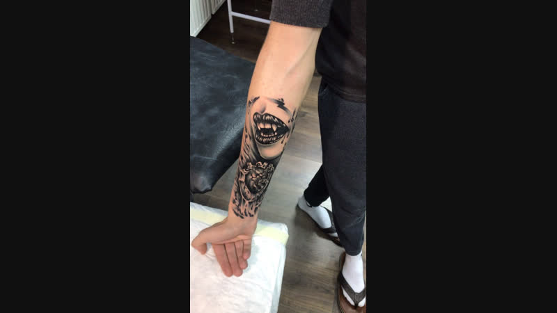 AMADEUS TATTOO hand vamp