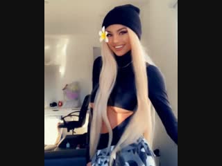 Kristen Hancher | Instagram Video