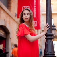 Алена Скитович