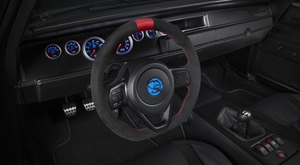 Бешеный слон: Dodge Super Charger готов поделиться 1000-сильным двигателем со всеми желающими. Марка Dodge представила на выставке SEMA рестомод Super Charger с 7,0-литровым компрессорным V8.
