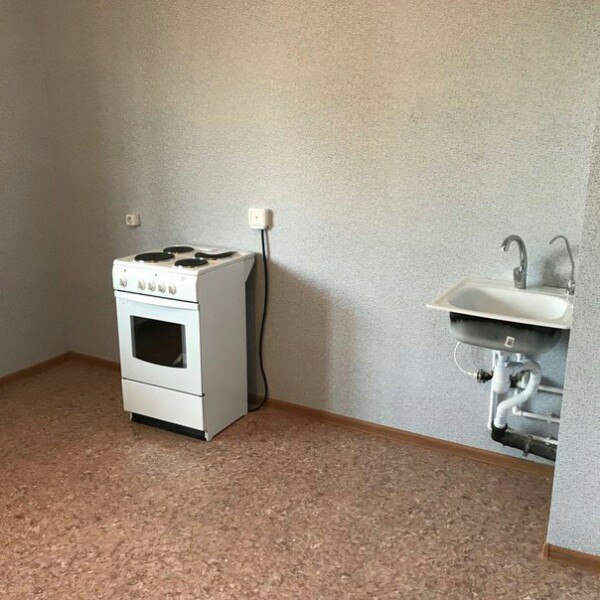 Сдам новую 1-комнатную квартиру <br>1-ый Красносельский пер. дом 3 <br>Метро красносельское 7 минут <br>Депозит 10.000 <br>Цена 18000 включая комуналку необходимые вещи можем завести !<br>Отдельная квартира<br>Я являюсь собственницей квартиры - фото Фото: Сдам новую 1-комнатную квартиру <br>1-ый Красносельский пер. дом 3 <br>Метро красносельское 7 минут <br>Депозит 10.000 <br>Цена 18000 включая комуналку необходимые вещи можем завести !<br>Отдельная квартира<br>Я являюсь собственницей квартиры