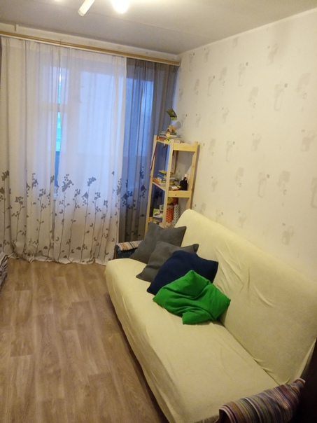 Сдаётся: Комната в 2-х комнатной квартире. <br>Адрес: Первомайская 92 <br>Метро: Первомайская, 8 минут пешком <br>Стоимость: 16 000 (+счётчики и интернет) +16000 депозит(разбивается на 2-3 месяца) <br>В квартире есть все необходимое для жилья холодильник,стиральная машинка,диван, шкаф, wi-fi. <br>В соседней комнате проживают две девушки и подросток 13 лет (тихие, дружелюбные и адекватные) <br>В соседи рассмотрим чистоплотную,платежеспособную девушку! <br>По вопросам писать в личку. - фото Фото: Сдаётся: Комната в 2-х комнатной квартире. <br>Адрес: Первомайская 92 <br>Метро: Первомайская, 8 минут пешком <br>Стоимость: 16 000 (+счётчики и интернет) +16000 депозит(разбивается на 2-3 месяца) <br>В квартире есть все необходимое для жилья холодильник,стиральная машинка,диван, шкаф, wi-fi. <br>В соседней комнате проживают две девушки и подросток 13 лет (тихие, дружелюбные и адекватные) <br>В соседи рассмотрим чистоплотную,платежеспособную девушку! <br>По вопросам писать в личку.