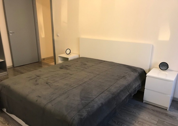 Бауманская, Спартаковская, 18 <br> Аренда 18.000 рублей <br>89265170930 <br>Подробнее на странице вконтакте ( на стене ) <br> Комната в 2-к кв, соседка девушка 23 года, порядочная, адекватная. Критерии по жильцам: до двух человек, на длительный срок. <br>Чистая комната без захламления. Стены светлые, покрашены, на полу ламинат, есть лоджия. Из мебели: кровать, шкаф, прикроватные тумбы. Дверь закрывается на ключ. <br> Санузел раздельный, ванная просторная, со стиральной машиной. Кухня уютная, оборудована техникой, есть посуда. - фото Фото: Бауманская, Спартаковская, 18 <br> Аренда 18.000 рублей <br>89265170930 <br>Подробнее на странице вконтакте ( на стене ) <br> Комната в 2-к кв, соседка девушка 23 года, порядочная, адекватная. Критерии по жильцам: до двух человек, на длительный срок. <br>Чистая комната без захламления. Стены светлые, покрашены, на полу ламинат, есть лоджия. Из мебели: кровать, шкаф, прикроватные тумбы. Дверь закрывается на ключ. <br> Санузел раздельный, ванная просторная, со стиральной машиной. Кухня уютная, оборудована техникой, есть посуда.