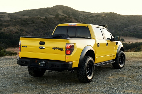 Очень редкие : 2010 Hennessey VelociRaptor 600 Класс: full-size picup trucТип кузова: 4-door picup Двигатель: V8 6.2 L supercharged Мощность: 600 л.с. КПП: АКПП-6 Привод: полный Компоновка: