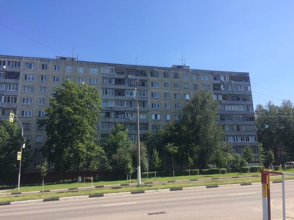 Фото: Продам 3-х комнатную квартиру, город Подольск, улица Высотная дом 7.Удобный выезд на Москву, Симферопольское и Варшавское шоссе. Рядом с домом 12 школа и 17 школа, (15 минут пешком до 29 школы). Внутри двора детская площадка и детский сад. Так же в двух минутах от дома находиться Ледовый Дворец ВИТЯЗЬ - Школа Олимпийского резерва (хоккей, фигурное катание. Школа Олимпийского резерва - Теннисная Академия. Квартира требует ремонта. 1 взрослый собственник. Нет зарегистрированных, нет прописанных. Свободная продажа. Показ в любое удобное время. <br>ЦЕНА 3 900. <br>8-919-108-03-03 Светлана