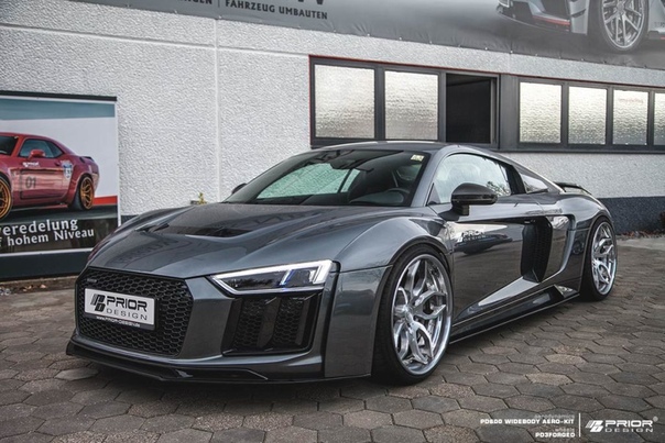 Audi R8 V10