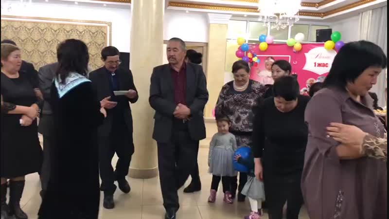 Агайын туыстар Байгали агамнын тойы