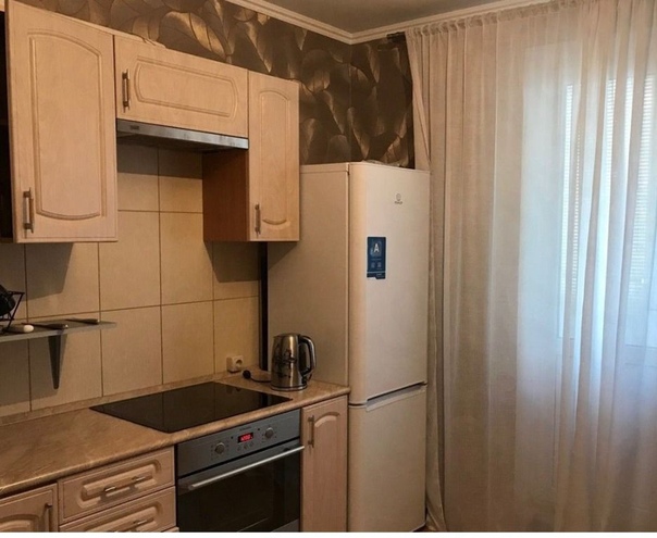 Станция Чертановская. Адрес: Балаклавский проспект, 12 к3 <br>Сдаю комфортабельную квартиру надежным, ответственным жильцам. Квартира сдается полностью меблированная и оборудованная необходимой бытовой техникой (стиральная машина Bosh, установлена в ванной). Есть вместительный шкаф гардеробная в коридоре. Очень светлая, зимой тепло. После покупки жили сами, поэтому квартира сдается впервые. Все остается как на фото Если Вы семья с ребенком, то в шаговой доступности есть и детский сад и школа, очень удобно. <br>Цена: 25000+счетчики <br>По всем вопросам звонить по номеру:89640222699(рассматриваем только славян) - фото Фото: Станция Чертановская. Адрес: Балаклавский проспект, 12 к3 <br>Сдаю комфортабельную квартиру надежным, ответственным жильцам. Квартира сдается полностью меблированная и оборудованная необходимой бытовой техникой (стиральная машина Bosh, установлена в ванной). Есть вместительный шкаф гардеробная в коридоре. Очень светлая, зимой тепло. После покупки жили сами, поэтому квартира сдается впервые. Все остается как на фото Если Вы семья с ребенком, то в шаговой доступности есть и детский сад и школа, очень удобно. <br>Цена: 25000+счетчики <br>По всем вопросам звонить по номеру:89640222699(рассматриваем только славян)
