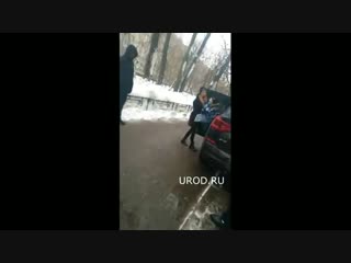Судебный пристав приехала на работу