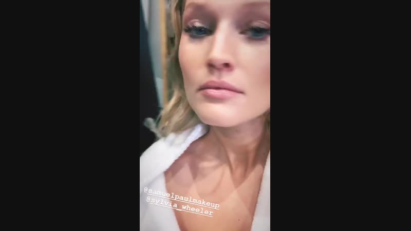 Instagram stories Toni Garrn