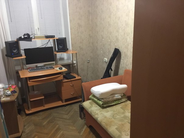 Всем доброго дня!) Сдаётся изолированная комната в двухкомнатной квартире. Строго для одного человека. Квартира не бабушкин вариант, вся мебель имеется. От метро Водный стадион 15-20 минут езды. <br>Обязательные условия: чистота и платёжеспособность! Комната 15 тыс + коммуналка (свет, вода по счётчикам) и интернет. Депозит 15 тыс. рублей. В другой комнате проживает девушка, 27 лет, тоже снимает.<br>Заезд возможен с 31 марта. <br>vk.com/id312479063<br>тел: 8-967-107-44-49 - фото Фото: Всем доброго дня!) Сдаётся изолированная комната в двухкомнатной квартире. Строго для одного человека. Квартира не бабушкин вариант, вся мебель имеется. От метро Водный стадион 15-20 минут езды. <br>Обязательные условия: чистота и платёжеспособность! Комната 15 тыс + коммуналка (свет, вода по счётчикам) и интернет. Депозит 15 тыс. рублей. В другой комнате проживает девушка, 27 лет, тоже снимает.<br>Заезд возможен с 31 марта. <br>vk.com/id312479063<br>тел: 8-967-107-44-49