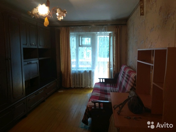 Фото: СДАЕТСЯ 1-комнатная квартира, СОБСТВЕННИК, БЕЗ АГЕНТОВ 17000+счетчик<br>Московская область, п. Томилино, ул Гаршина 22.<br>Около дома маршрутки до метро Лермонтовский проспект 15-30 минут в зависимости от пробок, либо 10 минут шагом до электрички, 15 минут на ней до метро Выхино.<br>О квартире: этаж 2/5, состояние без ремонта, но прекрасно жил сам и жить вполне комфортно, все необходимое есть, заселяйся и живи, ничего докупать не нужно. Пишите.