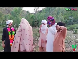 Whatsapp Funny Video || Dulhe Ka Sehra Suhana Lagta Hai || Funny Wedding Clip
