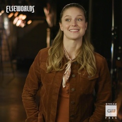 Supergirl on Instagram: “#Elseworlds, the 3-night crossover event, begins Sunday at 8/7c on #TheFlash!”