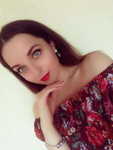 Добрый день! Ищу соседку в двухкомнатную квартиру, метро Нагорная,пешая доступность,15 мин до центра Москвы. Изолированная комната,вся необходимая бытовая техника в квартире имеется. Я много работаю (в медицинской сфере),дома бываю только по вечерам,отпуск провожу у родителей) Ищу девушку,которая ценит личное пространство. Моя старая соседка выходит замуж) <br>15000+ку, интернет включен в ку. Рядом с домом все необходимые магазины,отличный недорогой спортзал. Девочки,пишите,всё расскажу и покажу:) - фото Фото: Добрый день! Ищу соседку в двухкомнатную квартиру, метро Нагорная,пешая доступность,15 мин до центра Москвы. Изолированная комната,вся необходимая бытовая техника в квартире имеется. Я много работаю (в медицинской сфере),дома бываю только по вечерам,отпуск провожу у родителей) Ищу девушку,которая ценит личное пространство. Моя старая соседка выходит замуж) <br>15000+ку, интернет включен в ку. Рядом с домом все необходимые магазины,отличный недорогой спортзал. Девочки,пишите,всё расскажу и покажу:)