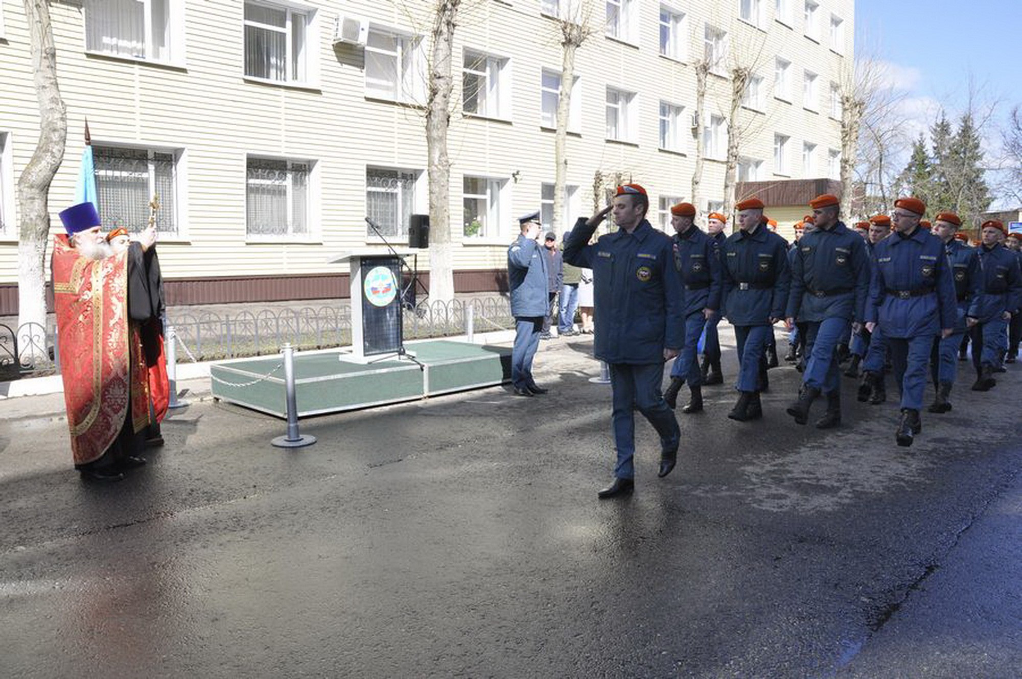 Протоиерей Сергий Гуданов принял участие в проводах отряда Центра «Лидер» в служебную командировку