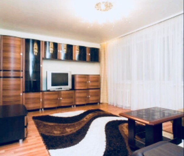 Фото: Улица Лестева, 18<br>Этаж 2/6<br> Шаболовская 0.5 км<br>   +7 (982) 307-33-01<br>Цена: 35 тысяч рублей<br>Прошу читать внимательно объявление от начала и до конца! квартира теплая, светлая в очень чистом и аккуратном состоянии, удобное расположение дома. присутствует необходимая мебель и техника для вашего уютного, удобного и комфортного проживания. сдаю людям без вредных привычек рассмотрю всех, но предпочтение семейной паре. залог при заселении, если имеются животные, интернет проведен - оплачиваете самостоятельно при необходимости. рядом остановки . агентствами просьба не беспокоить! сдаю только на длительный срок от 10-11 месяцев (и возможно более. . . ). от вас аккуратность, бережное и аккуратное отношение к имуществу в квартире, порядочность и платежеспособность! фото реальные, подробности по телефону. на смс отвечаю редко. квартира готова к заселению!<br>ВСЕ ПЛАТЕЖИ ВКЛЮЧЕНЫ В СТОИМОСТЬ!
