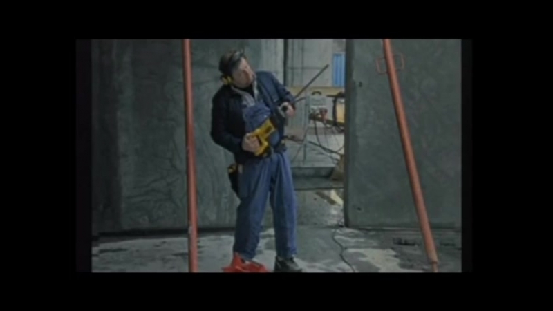 Отличный перфоратор