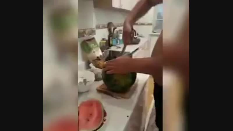 VID_20181112_222406_046.mp4