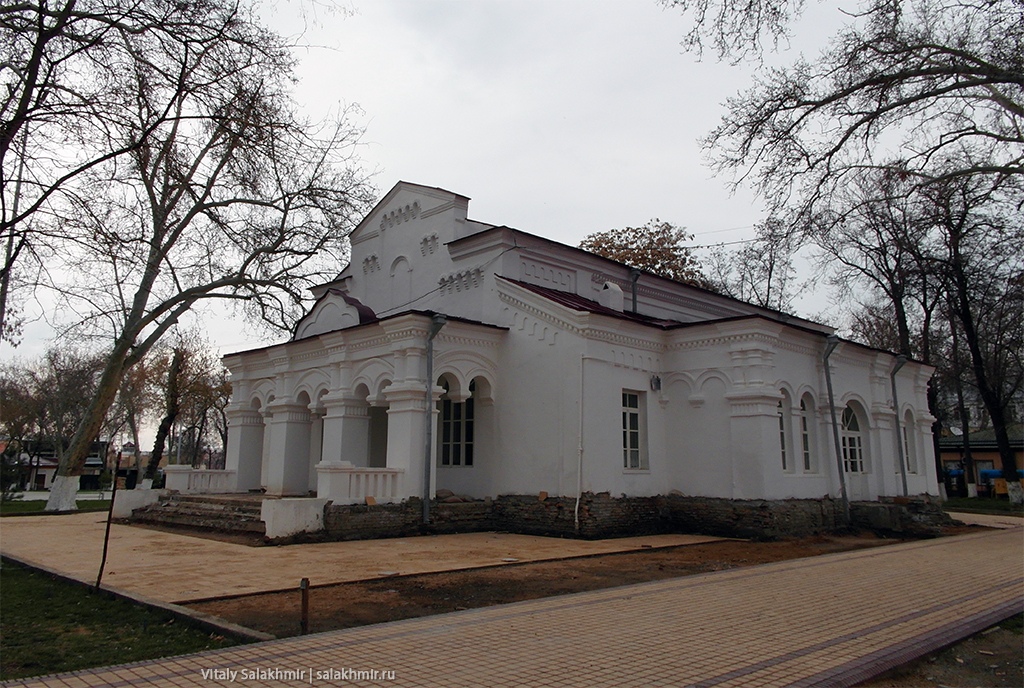 Старый дом в центре Самарканда, Узбекистан 2019