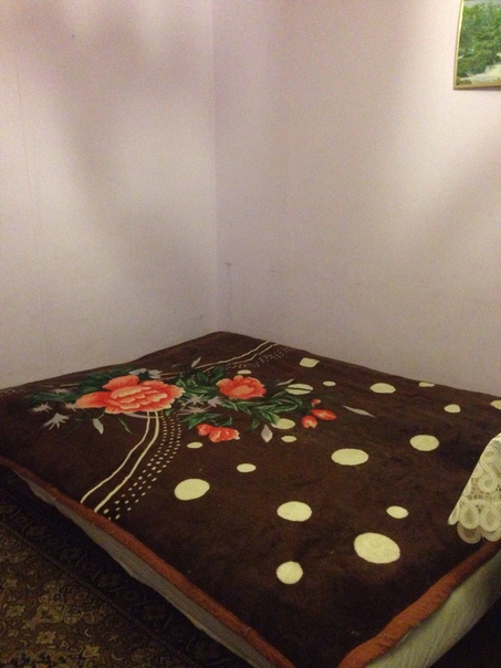 #СРОЧНО #СДАМ #СНИМУ #МОСКВА <br>Метро Южная. В 2ух МИНУТАХ ОТ МЕТРО. <br>Срочно, сдам на длительный срок изолированную комнату под ключ, в 3х комнатной квартире. 15 кв метров. Есть балкон-лоджиа. В квартире имеется вся бытовая техника, в комнате телевизор и вай-фай. <br>В соседней комнате проживает молодой человек, который даже не готовит, его почти не видно, в другой пенсионер, один из собственников. В квартире очень тихо и спокойно, никто друг друга не беспокоит. Все магазины на близком расстоянии. <br>Рассматриваем одного человека славянской внешности. Семейные пары, с детьми и с животными не рассматриваем. <br>Аренда 17.000 КОММУНАЛКА ВКЛЮЧЕНА. ЗАЛОГ 8500. <br>Собственник. По всем вопросам в лс. - фото Фото: #СРОЧНО #СДАМ #СНИМУ #МОСКВА <br>Метро Южная. В 2ух МИНУТАХ ОТ МЕТРО. <br>Срочно, сдам на длительный срок изолированную комнату под ключ, в 3х комнатной квартире. 15 кв метров. Есть балкон-лоджиа. В квартире имеется вся бытовая техника, в комнате телевизор и вай-фай. <br>В соседней комнате проживает молодой человек, который даже не готовит, его почти не видно, в другой пенсионер, один из собственников. В квартире очень тихо и спокойно, никто друг друга не беспокоит. Все магазины на близком расстоянии. <br>Рассматриваем одного человека славянской внешности. Семейные пары, с детьми и с животными не рассматриваем. <br>Аренда 17.000 КОММУНАЛКА ВКЛЮЧЕНА. ЗАЛОГ 8500. <br>Собственник. По всем вопросам в лс.