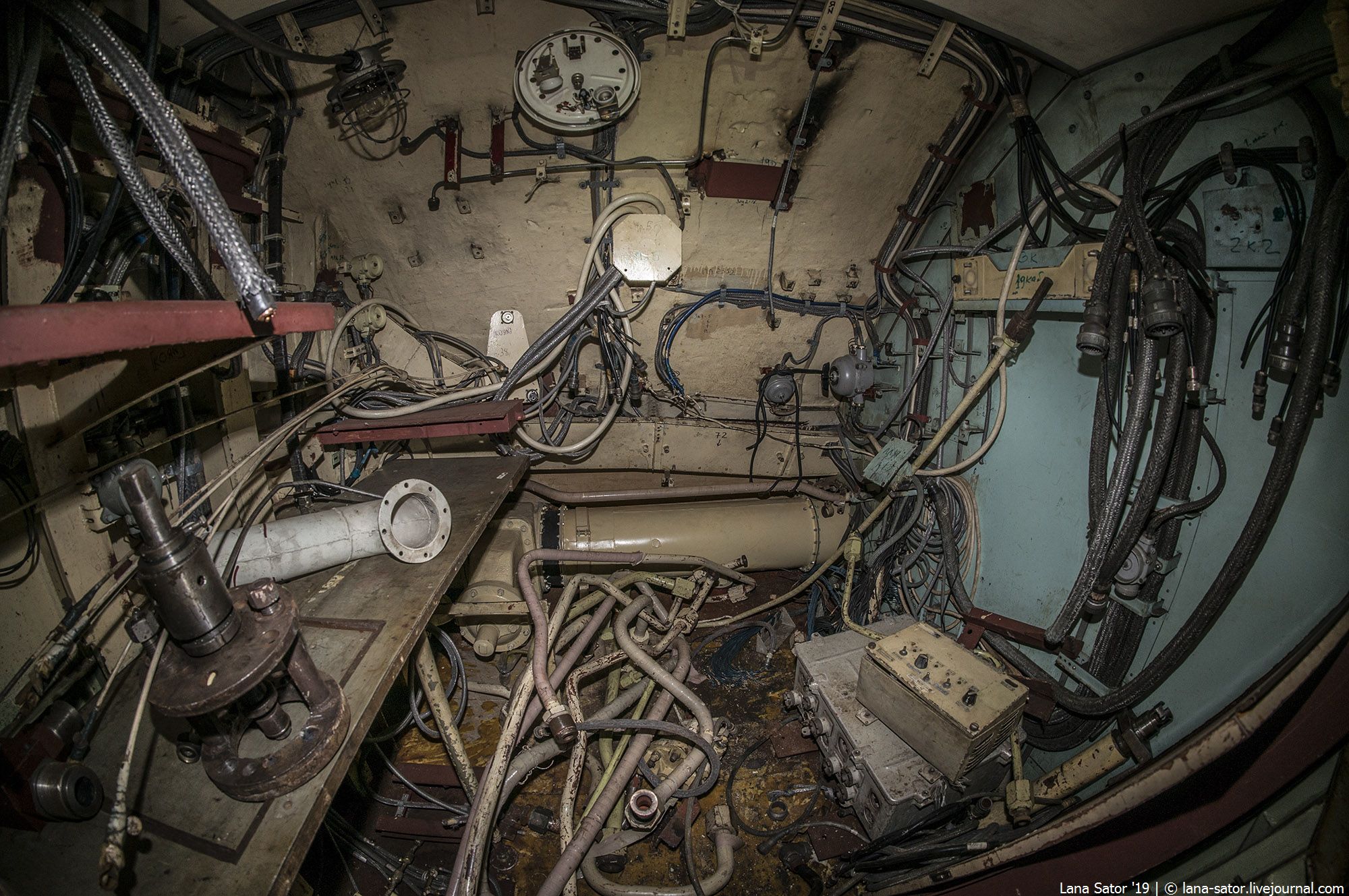 Abandoned submarine Ржавая подводная лодка