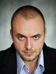 Максим Щеголев Максим Валерьевич Щеголев - талантливый российский актер. Появился на свет будущий артист 20 апреля 1982 года в городе Воронеж, где прошло его детство, и именно в этом городе