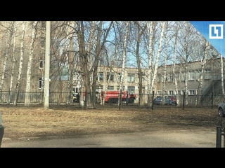 Школьники обсуждают нападение ученика с ножом