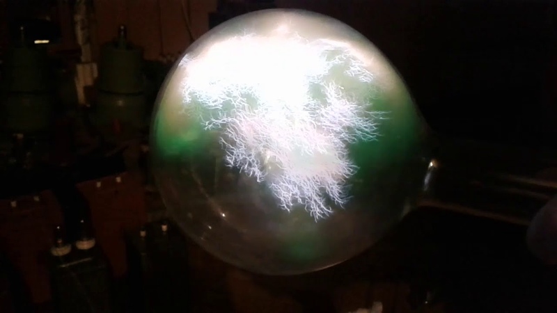 Plasma ball magnetron 16 GHz