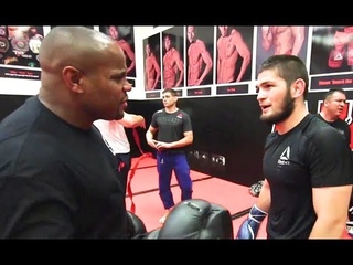 ХАБИБ С КОРМЬЕ И РОКХОЛДОМ ГОТОВИТСЯ К БОЮ С КОНОРОМ НА UFC 229 В ЗАЛЕ АКА