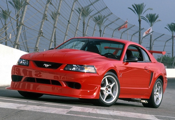 2000 Ford Mustang SVT