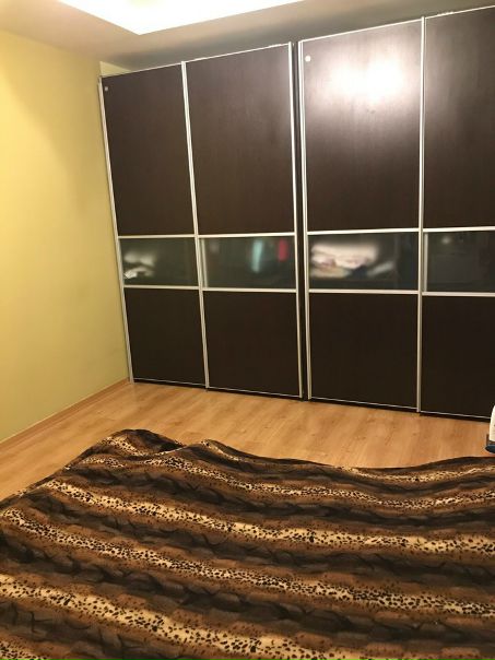 Фото: Ищу 1 или 2х девочек на подселение в 2х комнатную квартиру.<br>Цена 25т(включены в стоимость КУ+интернет)<br><br>М.Бибирево(серая ветка) пешком 5минут (реально) ул.Костромская 10<br><br>Квартира с хорошим евроремонтом, вся необходимая мебель и техника имеется<br><br>Подселение возможно с 5 декабря (если у кого горит до 5 декабря могу приютить у себя в комнате)<br><br>+79260489995(WhatsApp, звонки)<br><br> Малинова