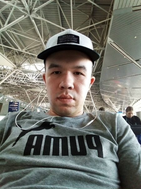 Фото: Сниму комнату на длительный срок от собственника (агенты не звоните) , до 16000р.<br>Мне 24 года, я из Уфы.<br>По национальности татарин.<br>Зовут меня Азамат, работаю на заводе Renault. Метро Текстильщики. Рабочий график 4/3 только ночные смены.<br>Главное:<br>- чистота/косметический ремонт.<br>- пешая доступность до метро.<br>- Таганско -Краснопресненская (фиолетовая) приоритетная<br>-Адекватный сосед или соседка (не семейная пара)<br>-стиральная машинка и wi-fi<br>-пишите свои варианты в вацап или званите<br>-заселение планирую 30.09<br>-пока объявление висит, оно актуально<br>89964005561<br> Шаемов