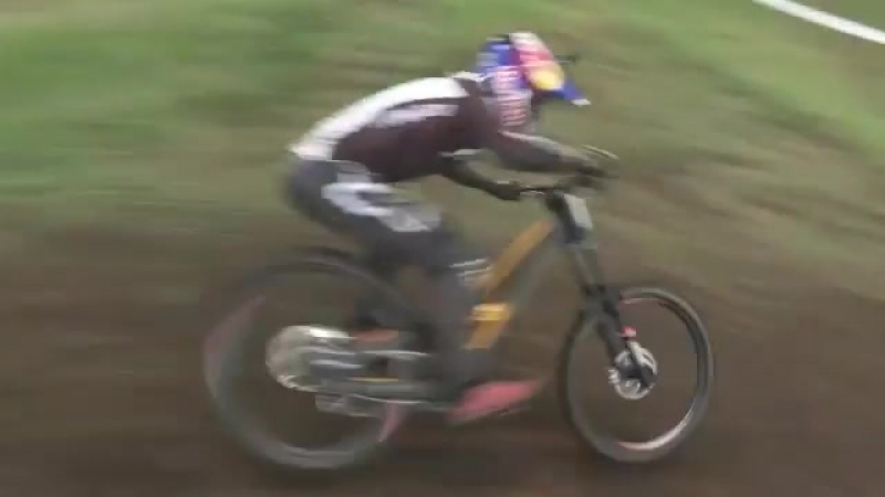 Finn Iles Team Specialized Gravity