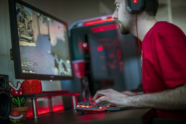В какие игры играли в эти выходные 