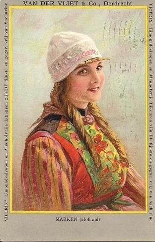 Marken, (Нидерланды) традиционная голландская деревня, отделённая от материковой части страны после наводнения в XIII веке. На протяжении многих веков остров находился в изоляции от остальной части Голландии, благодаря чему там развивалась обособленная культура, практически не подвергавшаяся постороннему влиянию, на острове сложился свой диалект, обычаи, одежда. 